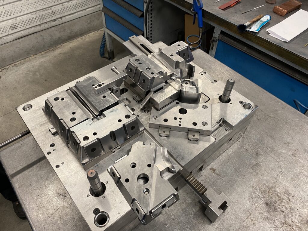 Moule de joint montant 2 empreintes