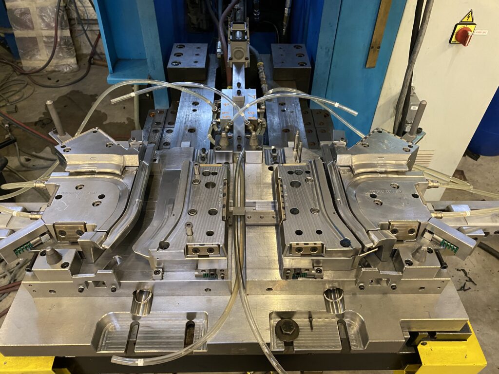 Moule de joint coulisse 2 empreintes